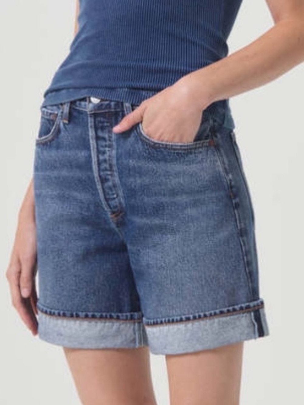 Agolde Dame Short Size 32 NWT